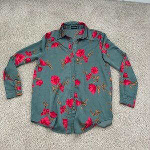 PrettyLittleThing floral green button up shirt XS